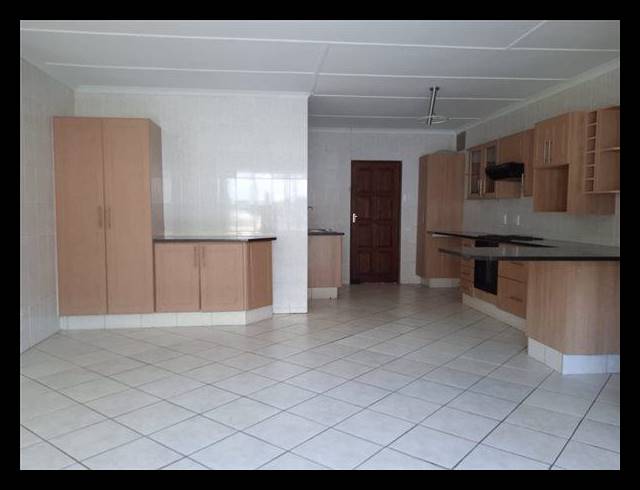 3 BEDROOM SIMPLEX FOR SALE IN ARBORETUM